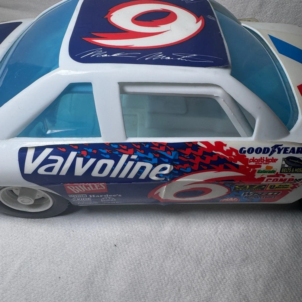Vintage Mark Martin 6 Valvoline NASCAR Toy Car American Plastic‎ Toys 14.5 inch